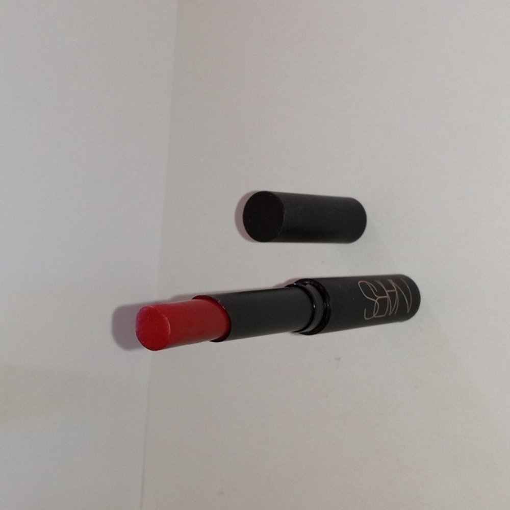 NARS pure matte lipstick Mascate